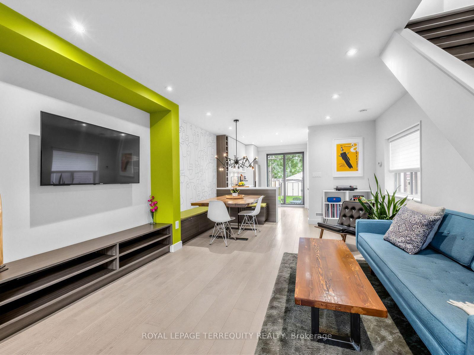 22 Montye Avenue • Toronto, ON photo 4