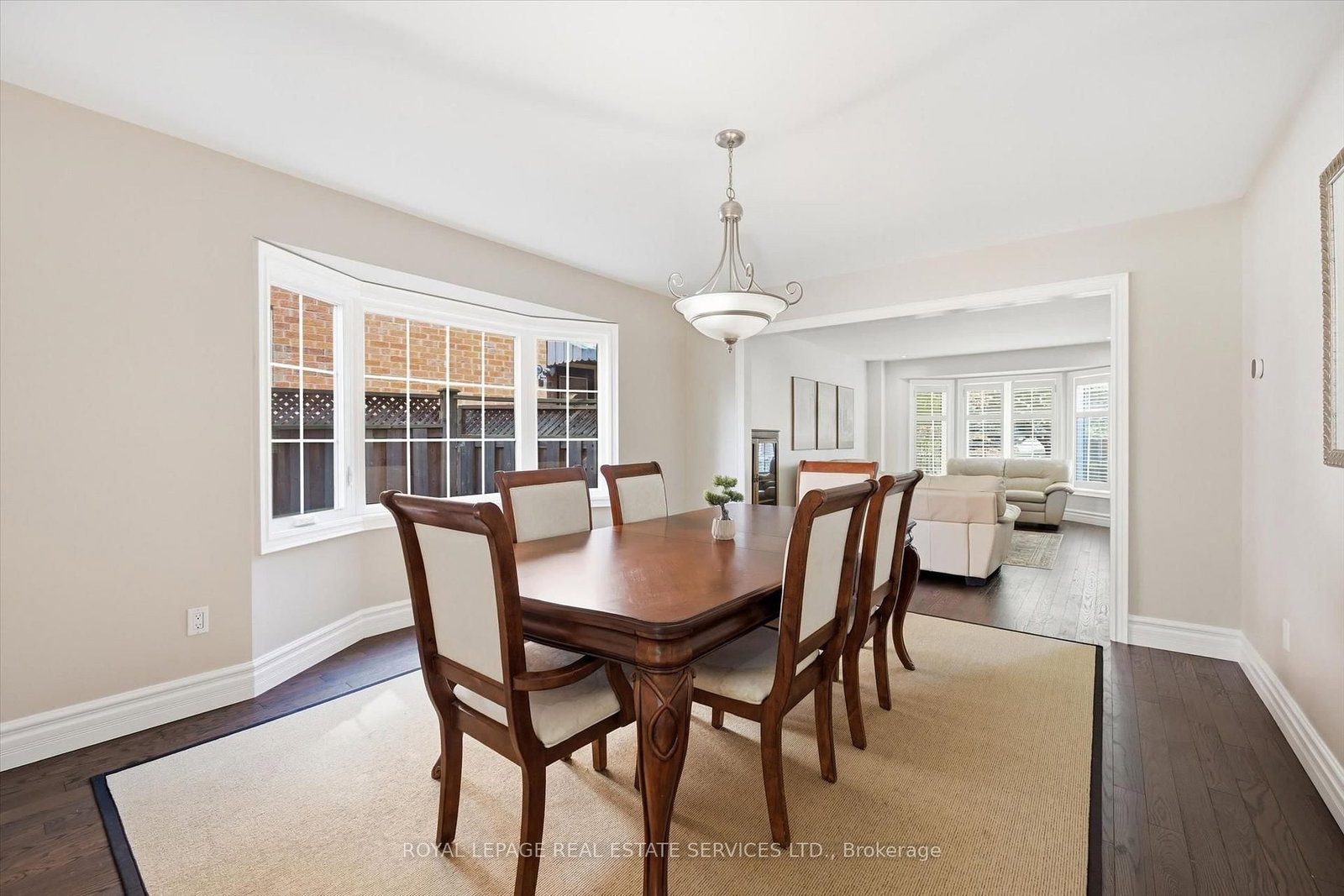 1170 Giles Gate • Oakville, ON photo 10