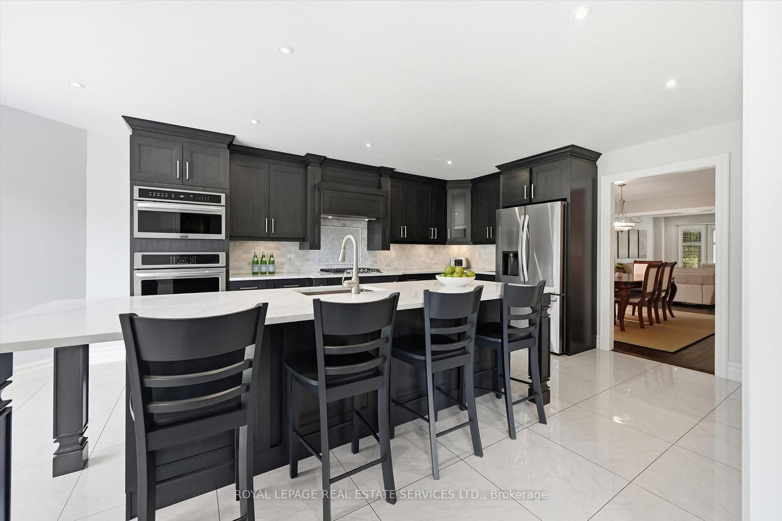 1170 Giles Gate • Oakville, ON photo 16
