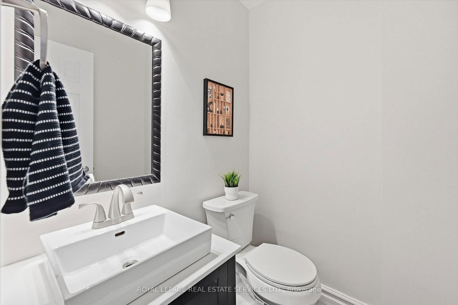1170 Giles Gate • Oakville, ON photo 22