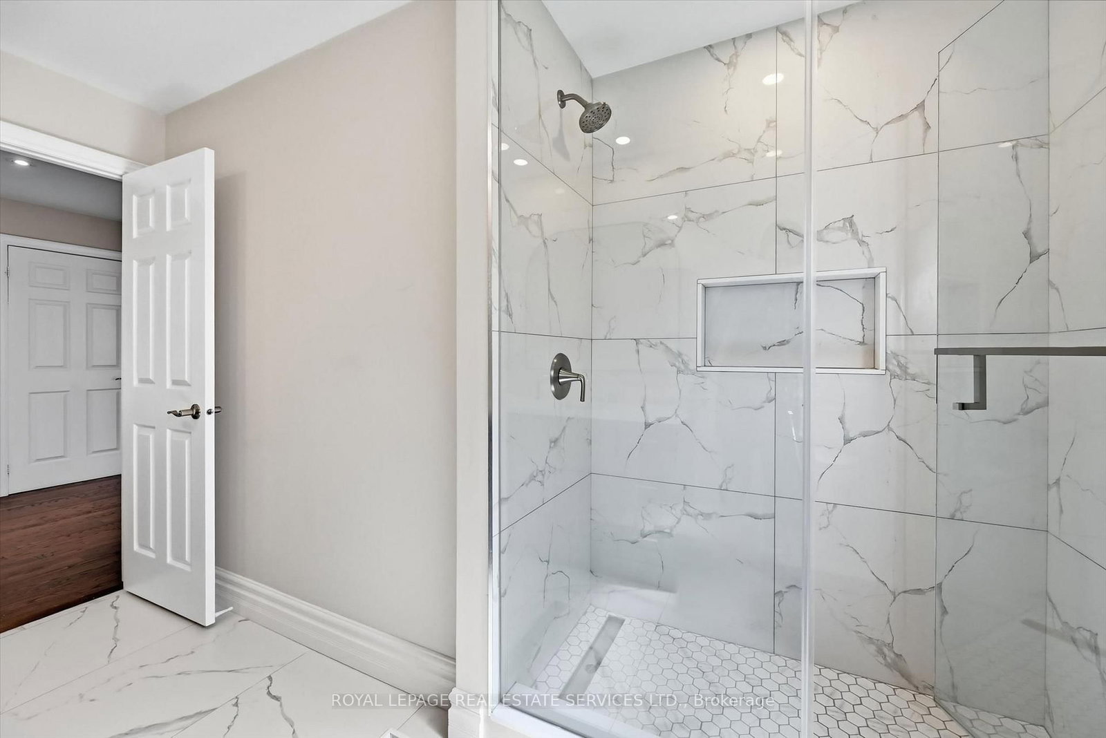 1170 Giles Gate • Oakville, ON photo 34