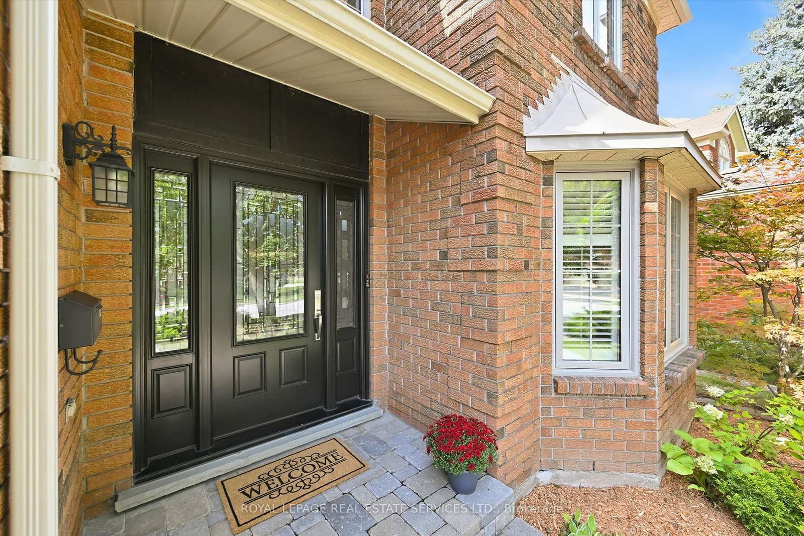 1170 Giles Gate • Oakville, ON photo 5