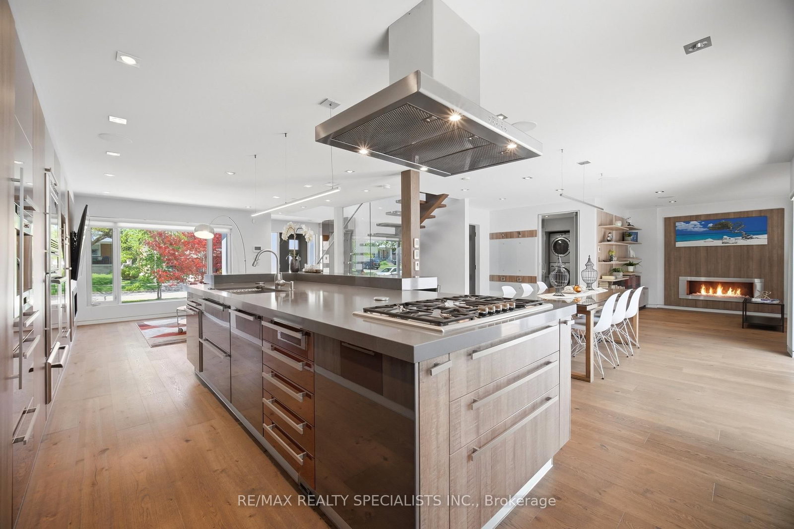 870 Hollowtree Crescent • Mississauga, ON photo 10