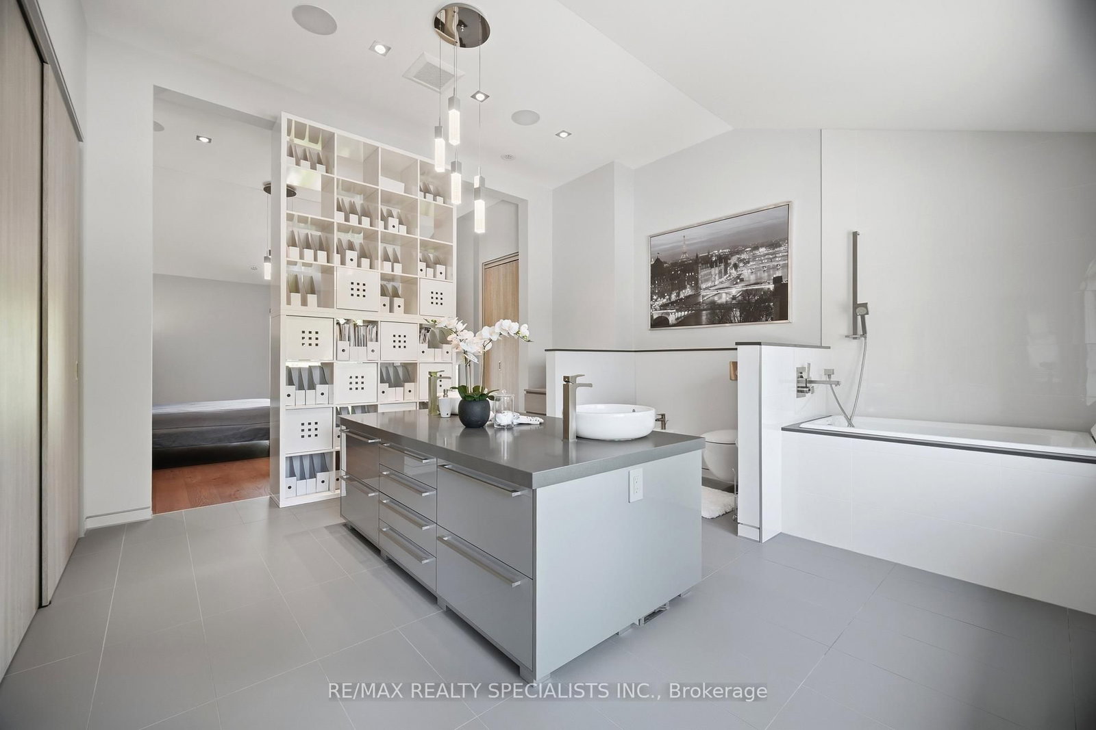 870 Hollowtree Crescent • Mississauga, ON photo 23