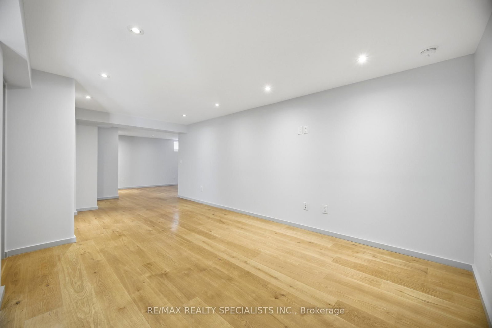 870 Hollowtree Crescent • Mississauga, ON photo 39