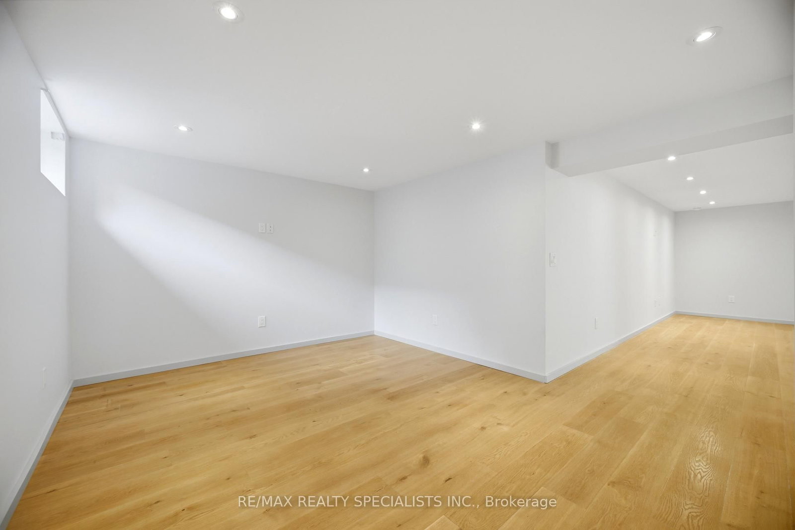 870 Hollowtree Crescent • Mississauga, ON photo 41