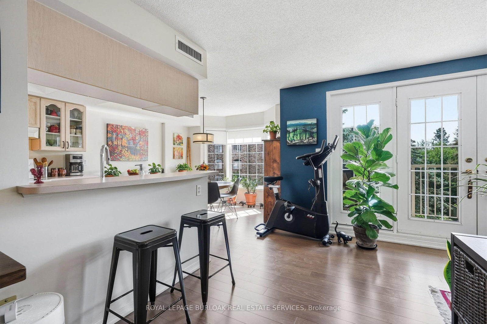 216A Plains Road W • #302 • Burlington, ON photo 12