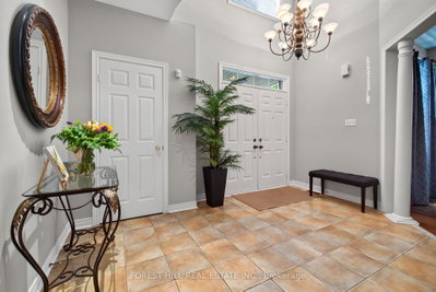 2123 Summer Heights Trail • Oakville, ON photo 6