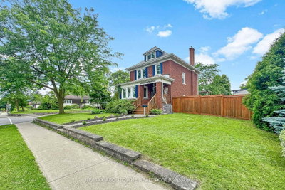 976 Lasalle Park Road • Burlington, ON photo 2