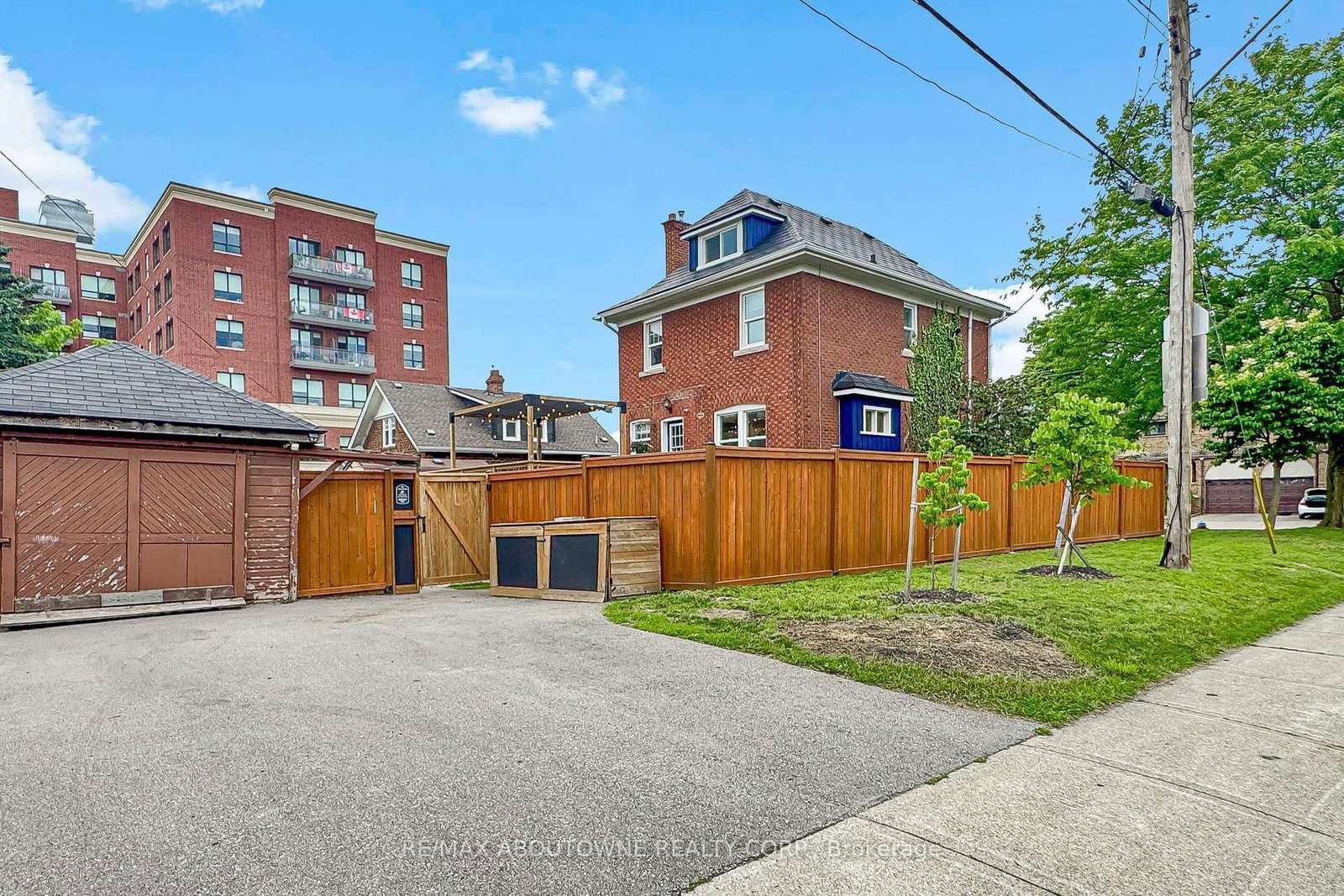 976 Lasalle Park Road • Burlington, ON photo 50