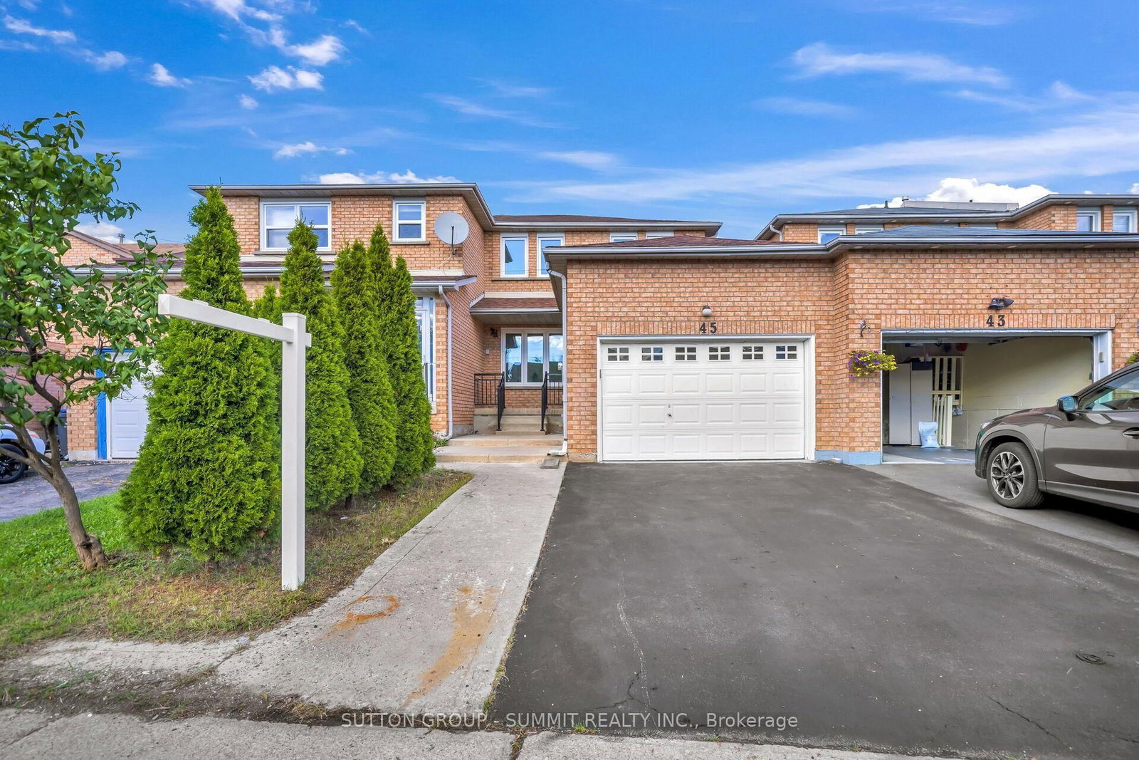 45 Cutters Crescent • Brampton, ON photo 4