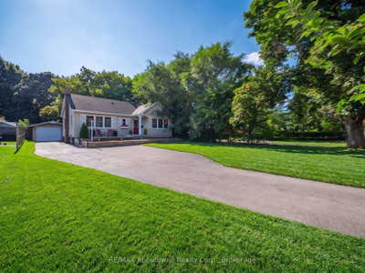938 King Road • Burlington, ON photo 3