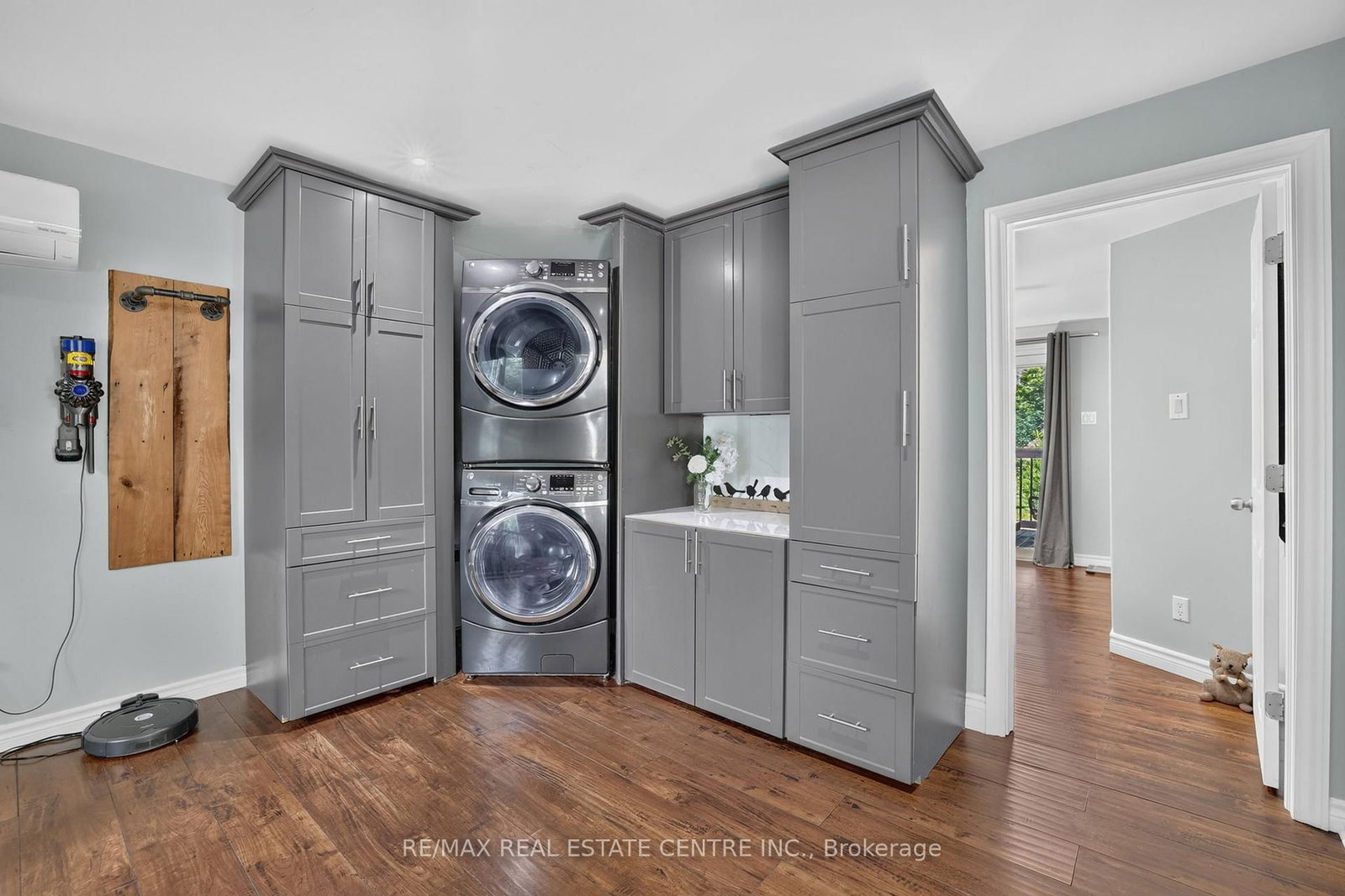 12429 Wolseley Street • Halton Hills, ON photo 14