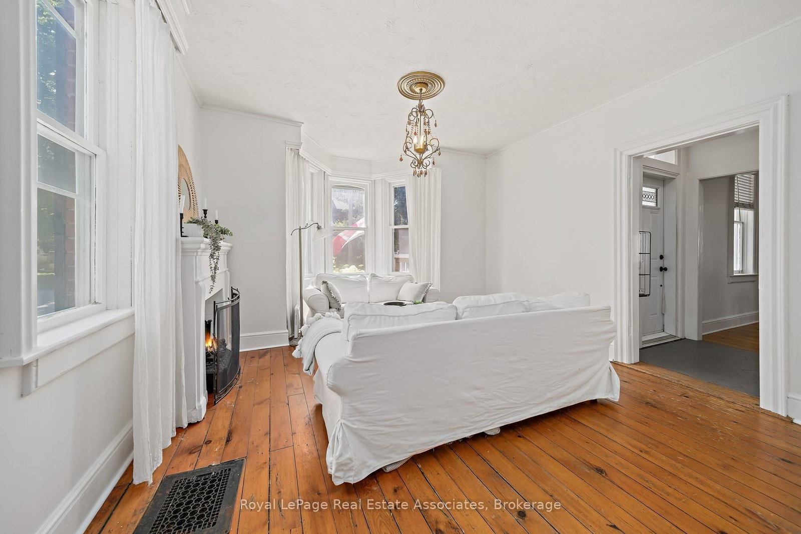 231 Arthur Street • Halton Hills, ON photo 8
