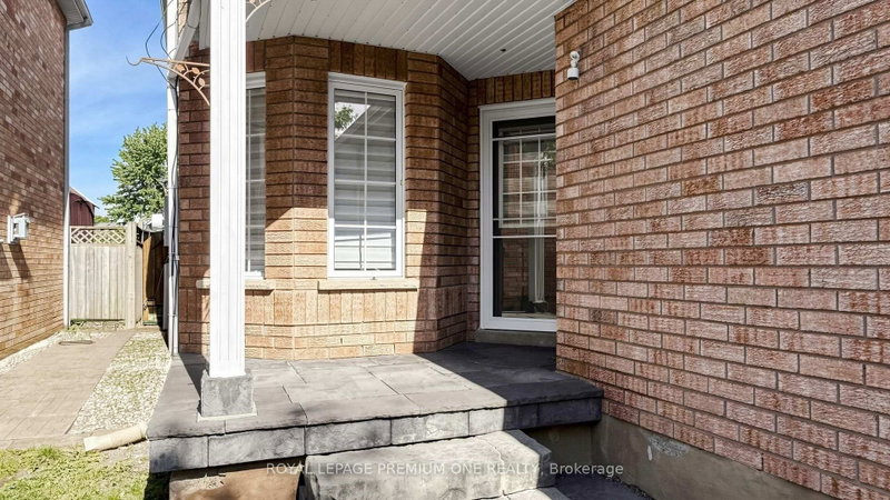 37 Coolspring Crescent