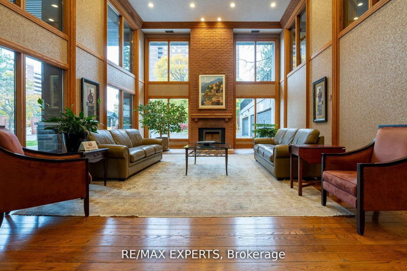 1103 - 40 Richview Road