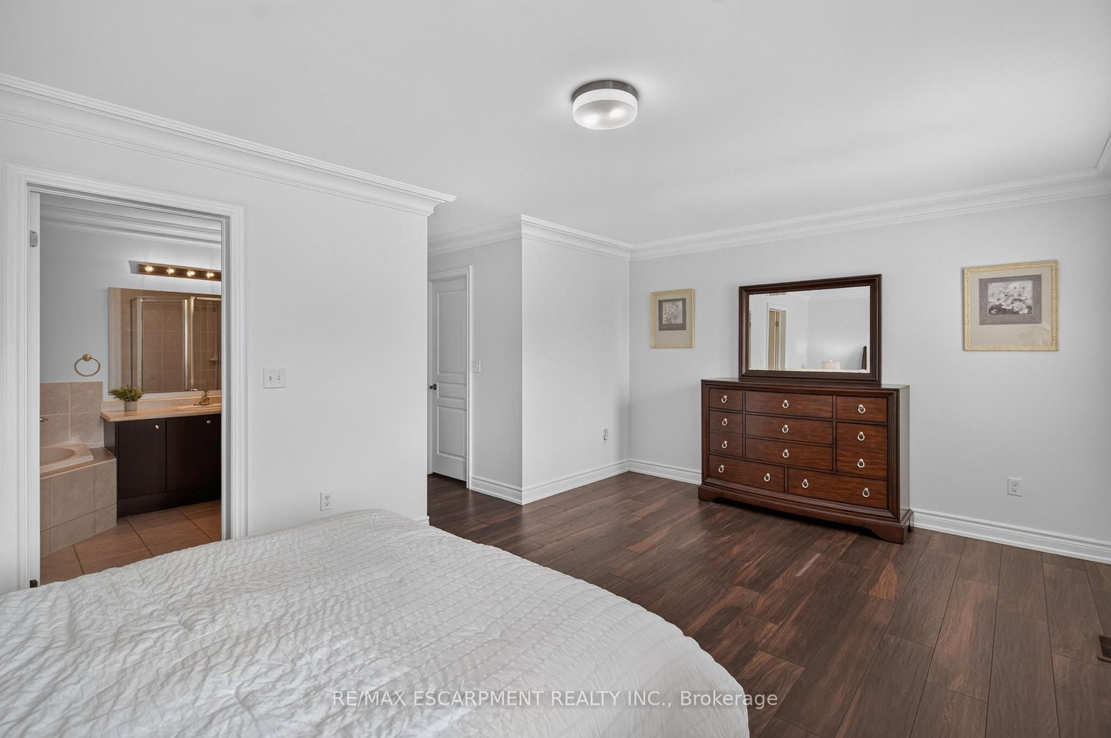 651 Farmstead Drive • #93 • Milton, ON photo 19