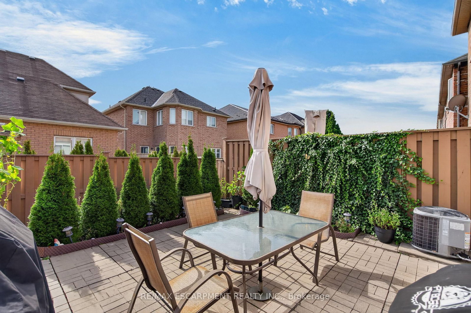 651 Farmstead Drive • #93 • Milton, ON photo 28