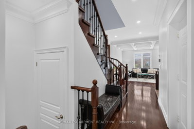 651 Farmstead Drive • #93 • Milton, ON photo 5