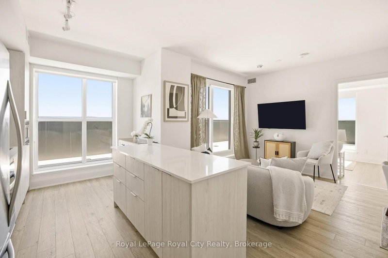 604 - 3071 Trafalgar Road
