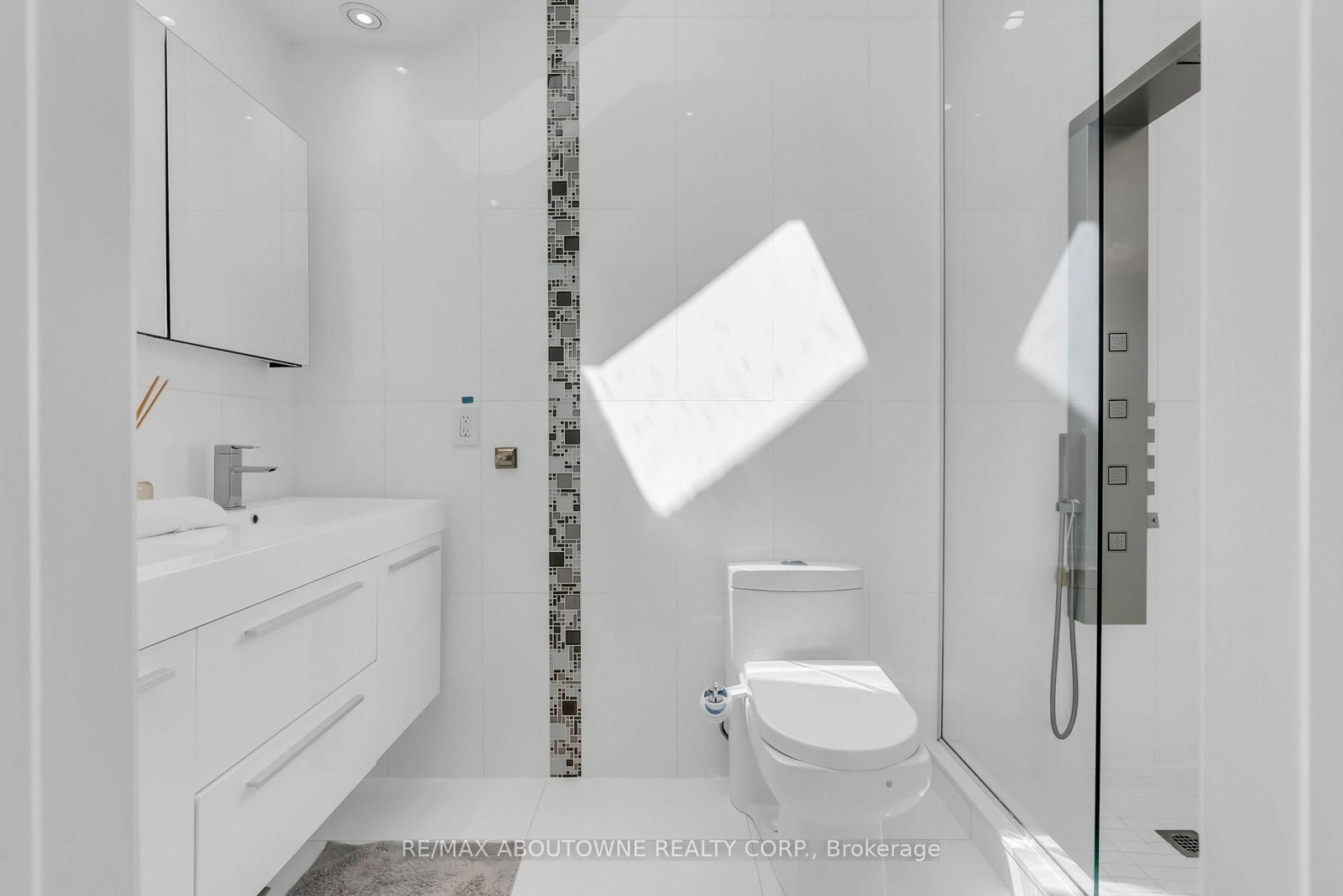 428 Brookmill Road • Oakville, ON photo 24