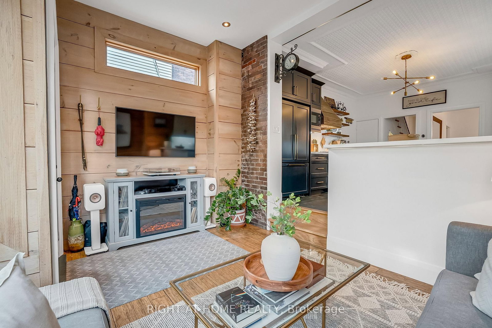 118 Lansdowne Avenue • Toronto, ON photo 18