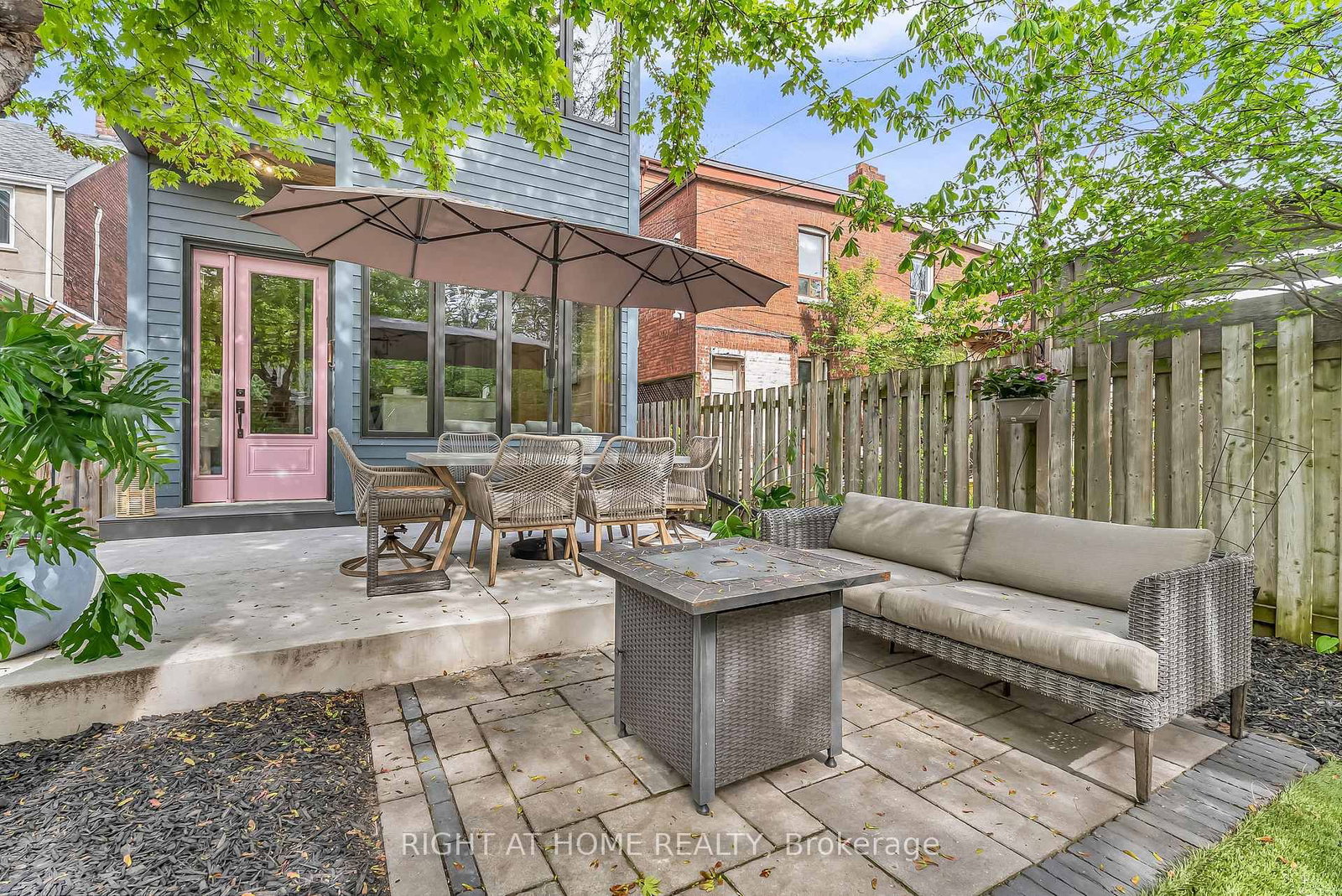 118 Lansdowne Avenue • Toronto, ON photo 21