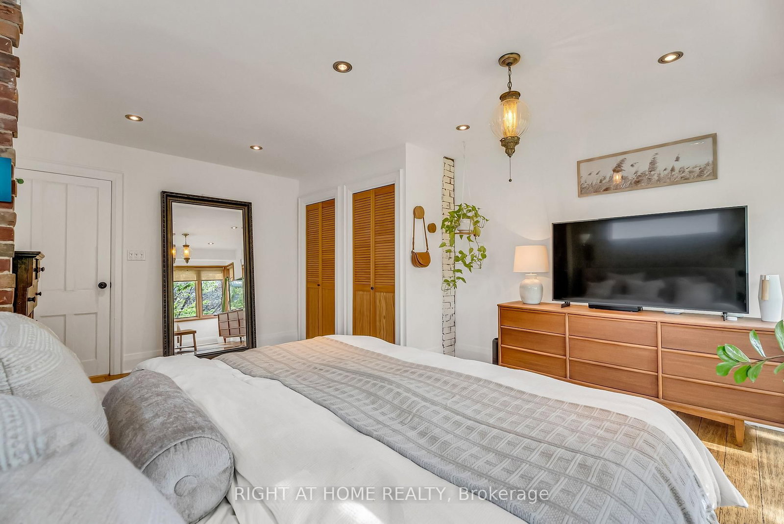 118 Lansdowne Avenue • Toronto, ON photo 31