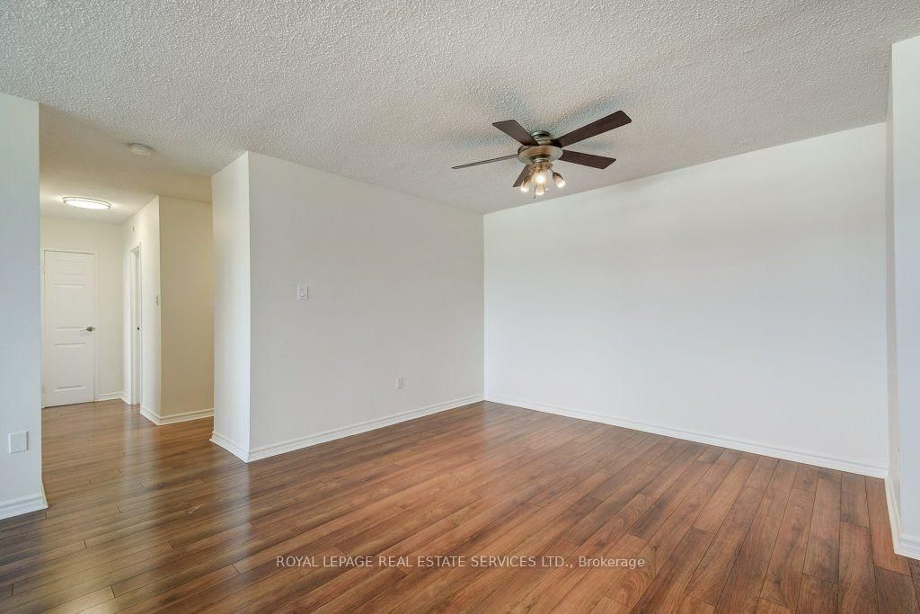 212 Kerr Street • #404 • Oakville, ON photo 15