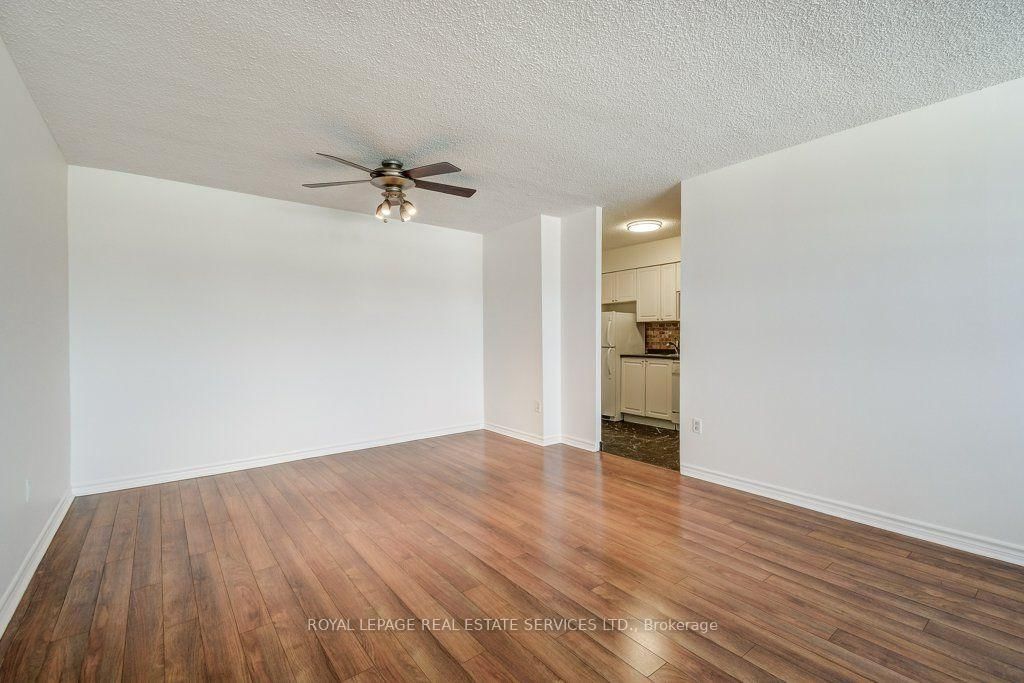 212 Kerr Street • #404 • Oakville, ON photo 16