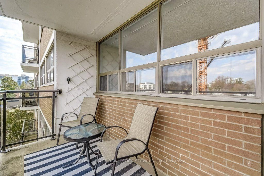 212 Kerr Street • #404 • Oakville, ON photo 26