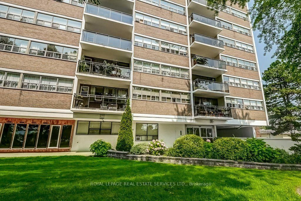 212 Kerr Street • #404 • Oakville, ON photo 35