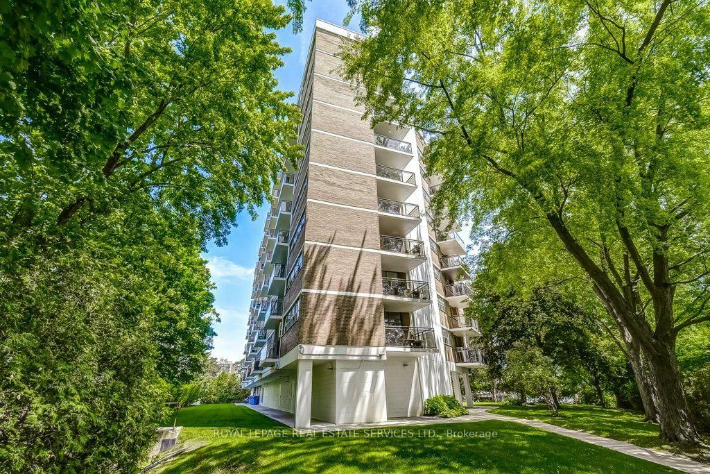 212 Kerr Street • #404 • Oakville, ON photo 36