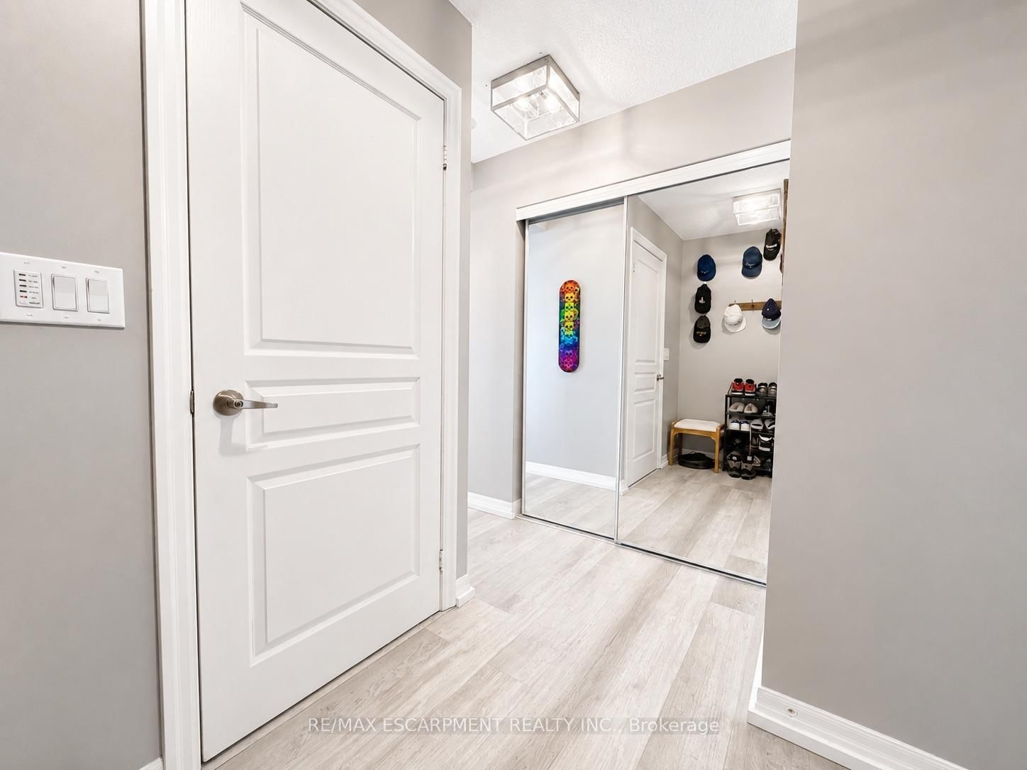1940 Ironstone Drive • #809 • Burlington, ON photo 12