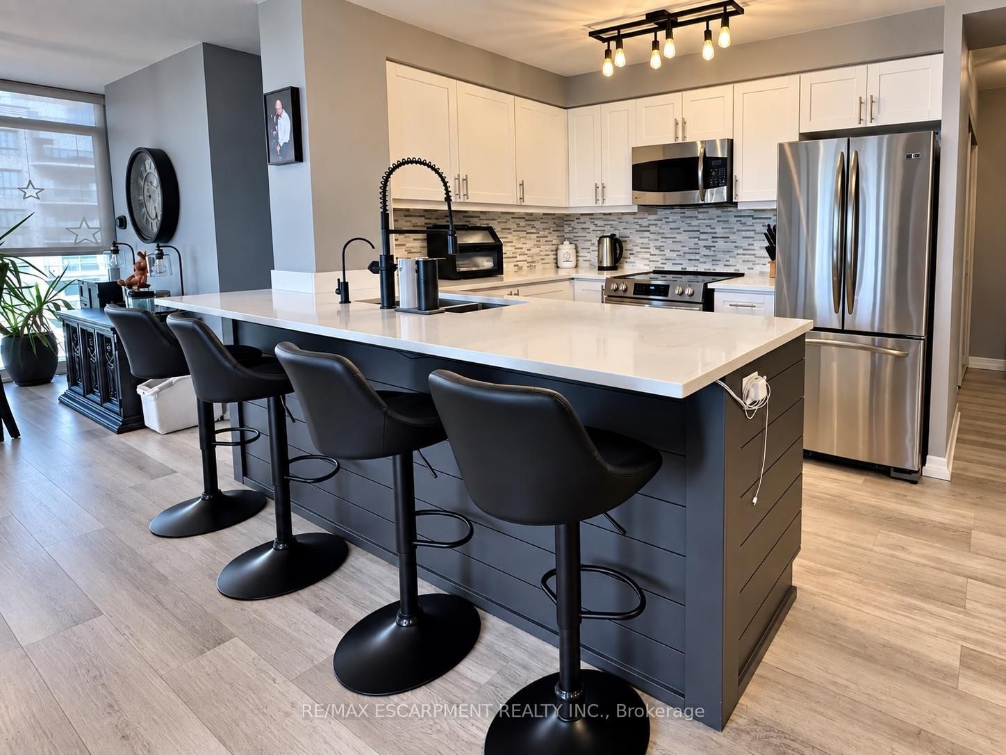 1940 Ironstone Drive • #809 • Burlington, ON photo 15