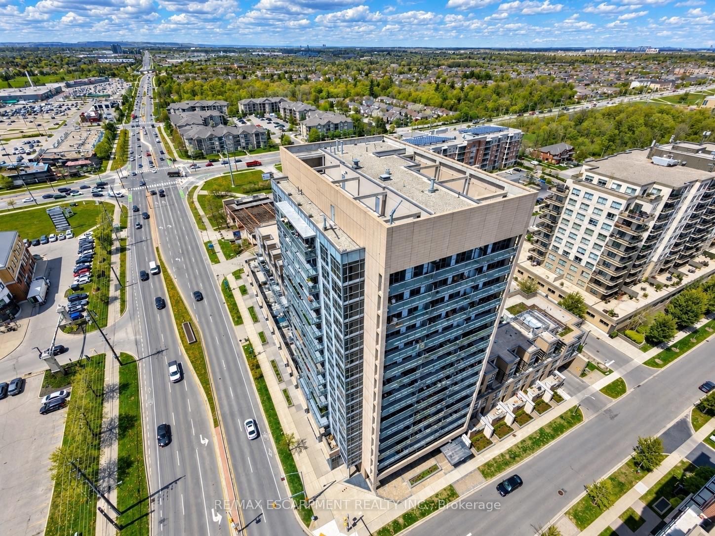 1940 Ironstone Drive • #809 • Burlington, ON photo 5