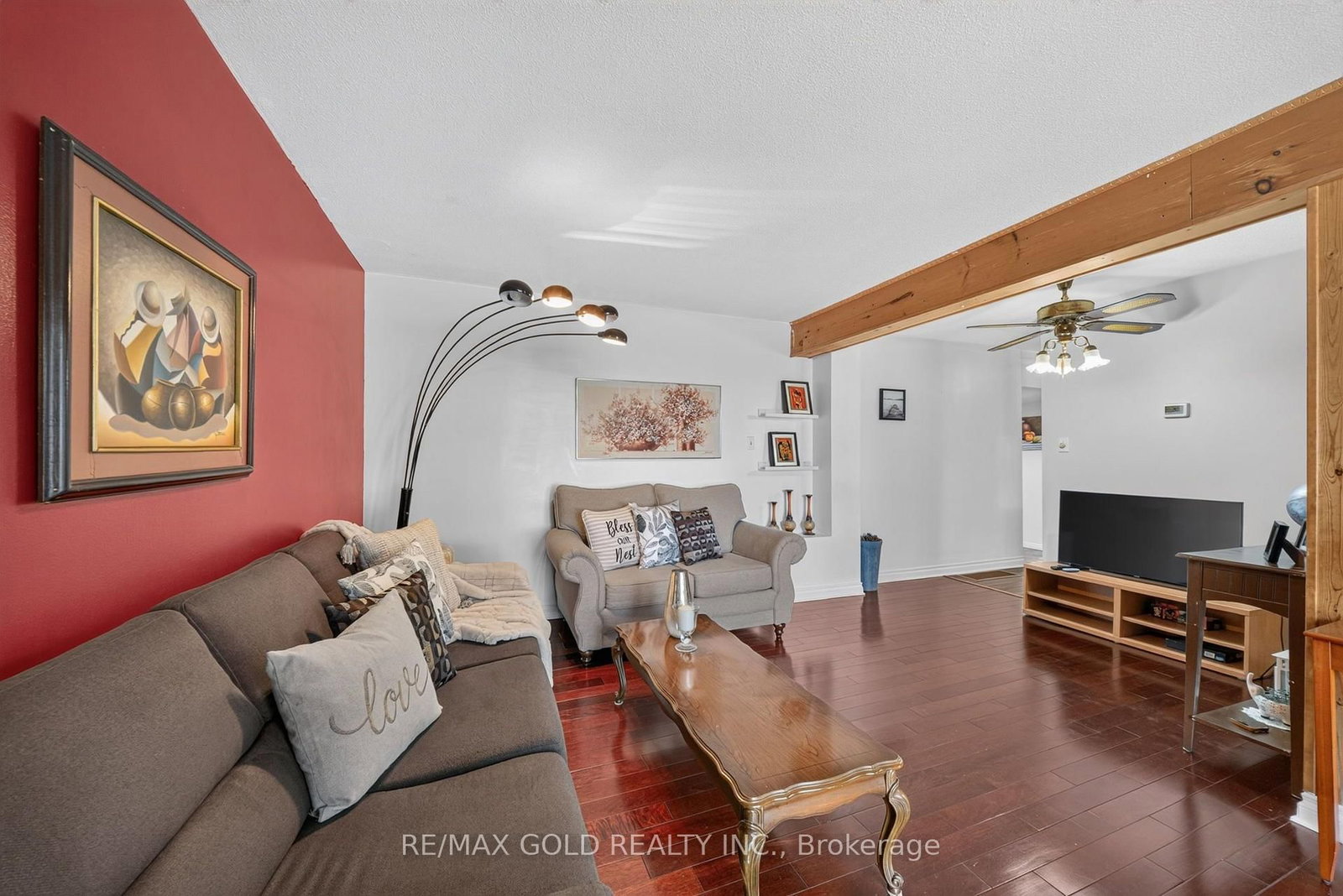 10 Jeffrey Street • Brampton, ON photo 11