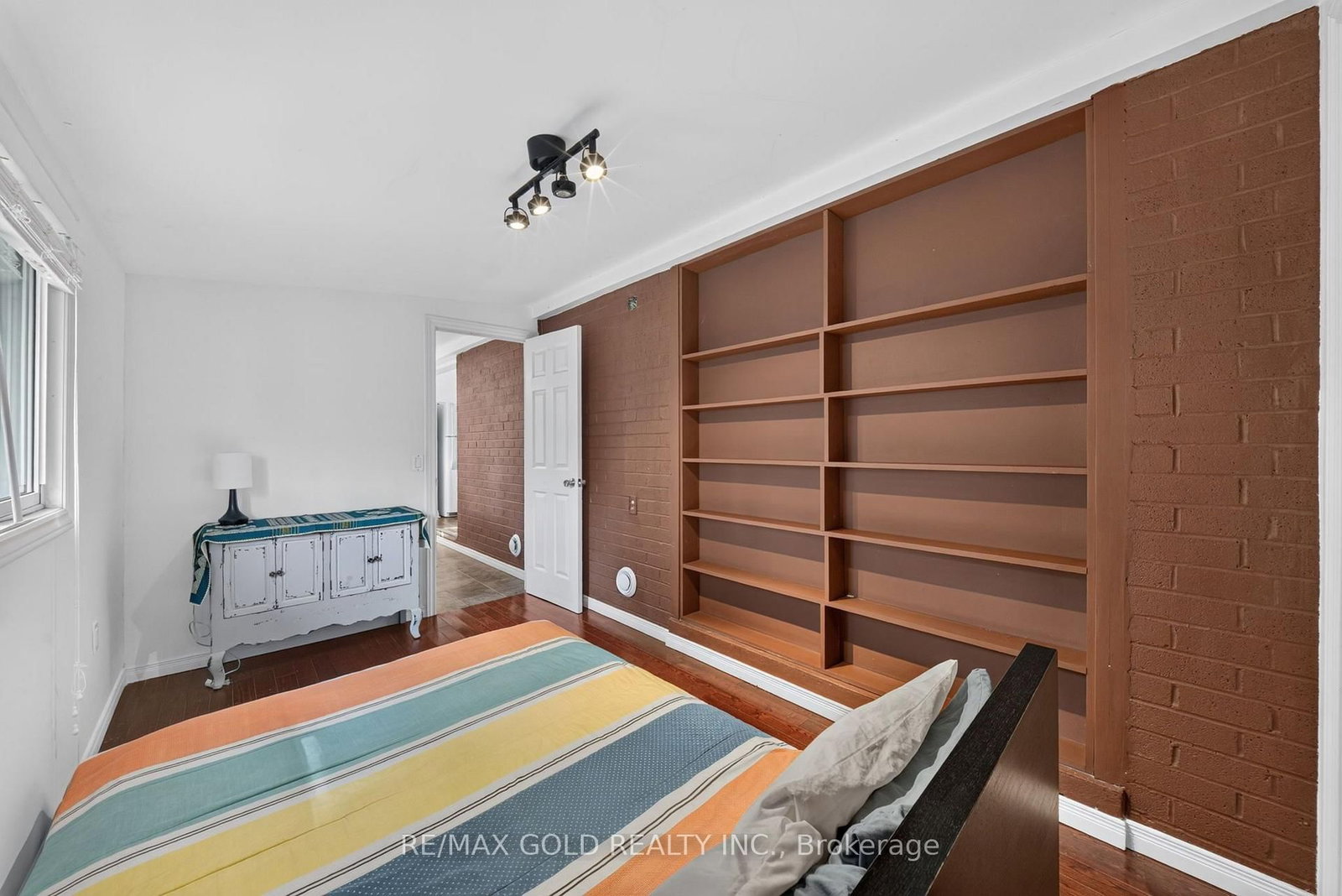 10 Jeffrey Street • Brampton, ON photo 25