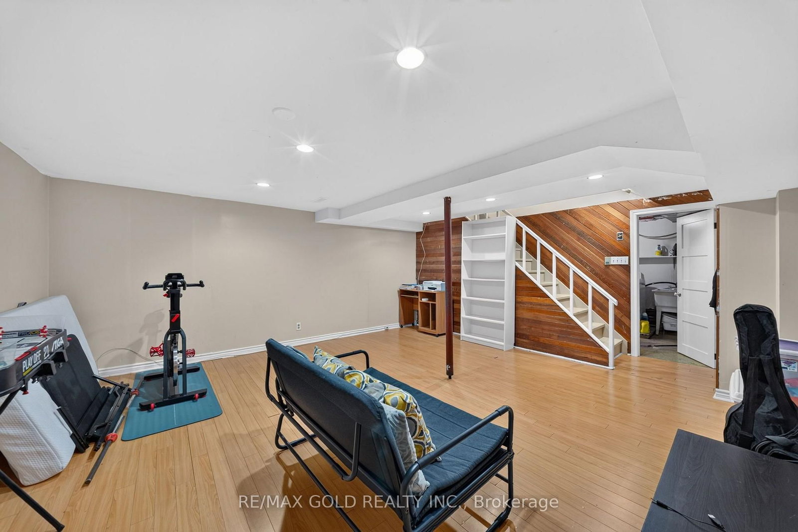 10 Jeffrey Street • Brampton, ON photo 38