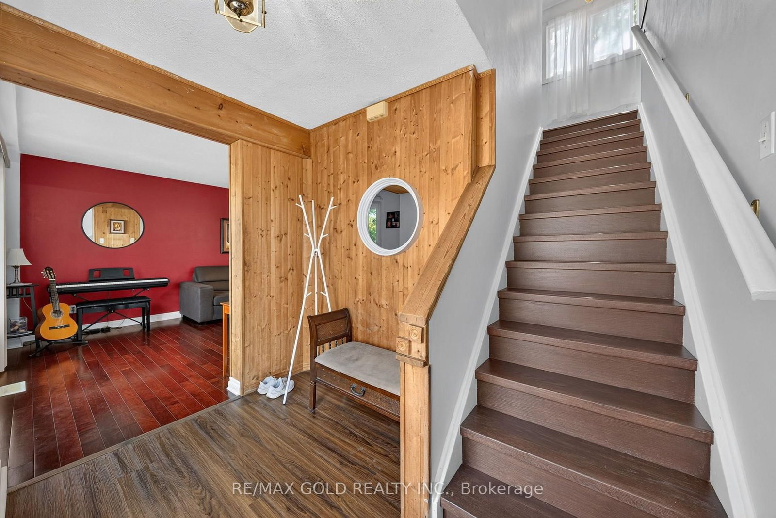10 Jeffrey Street • Brampton, ON photo 6