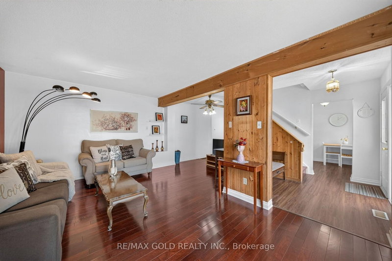 10 Jeffrey Brampton,ON L6S 2M9 — Photo 9