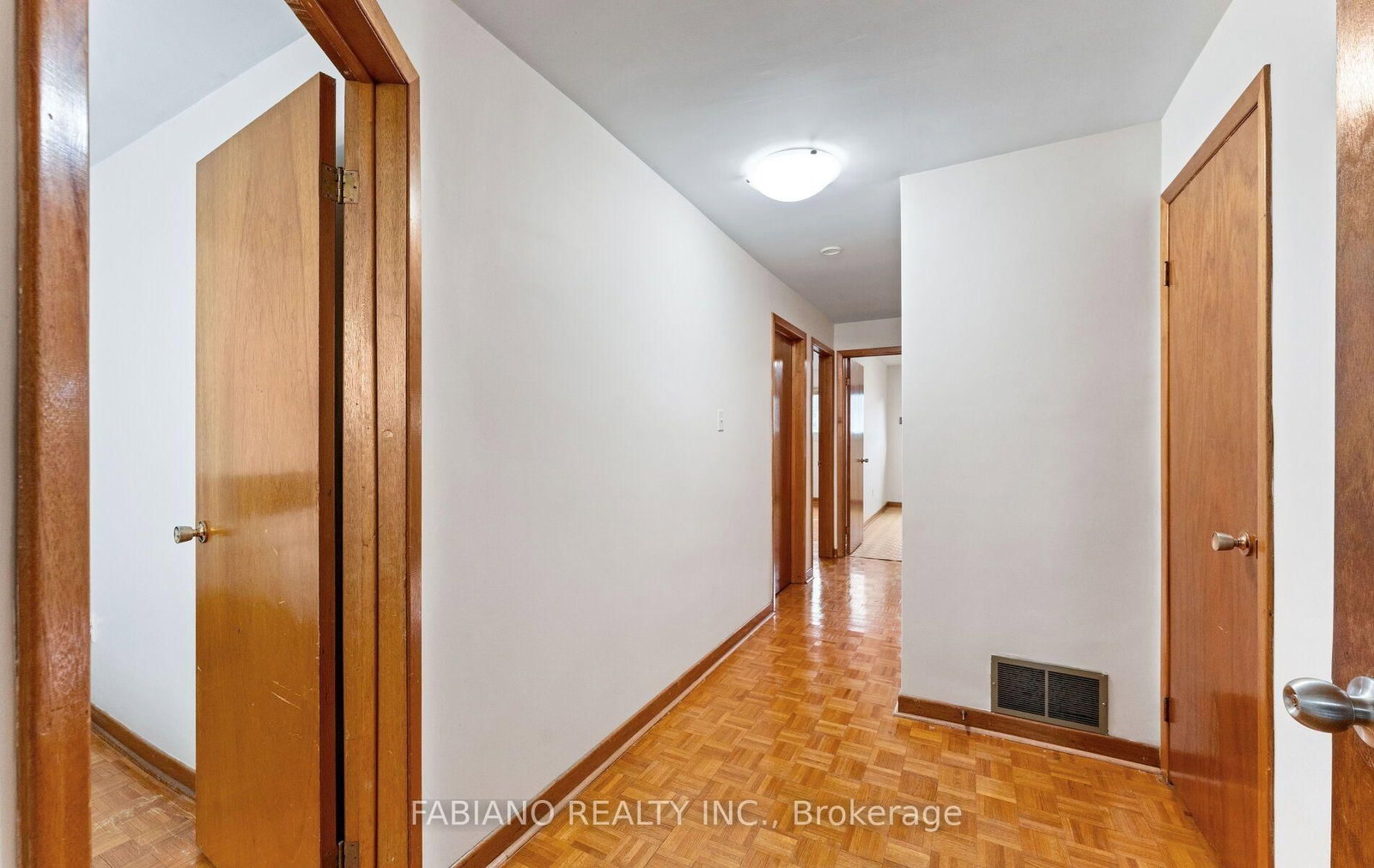 549 Gladstone Avenue • Toronto, ON photo 18