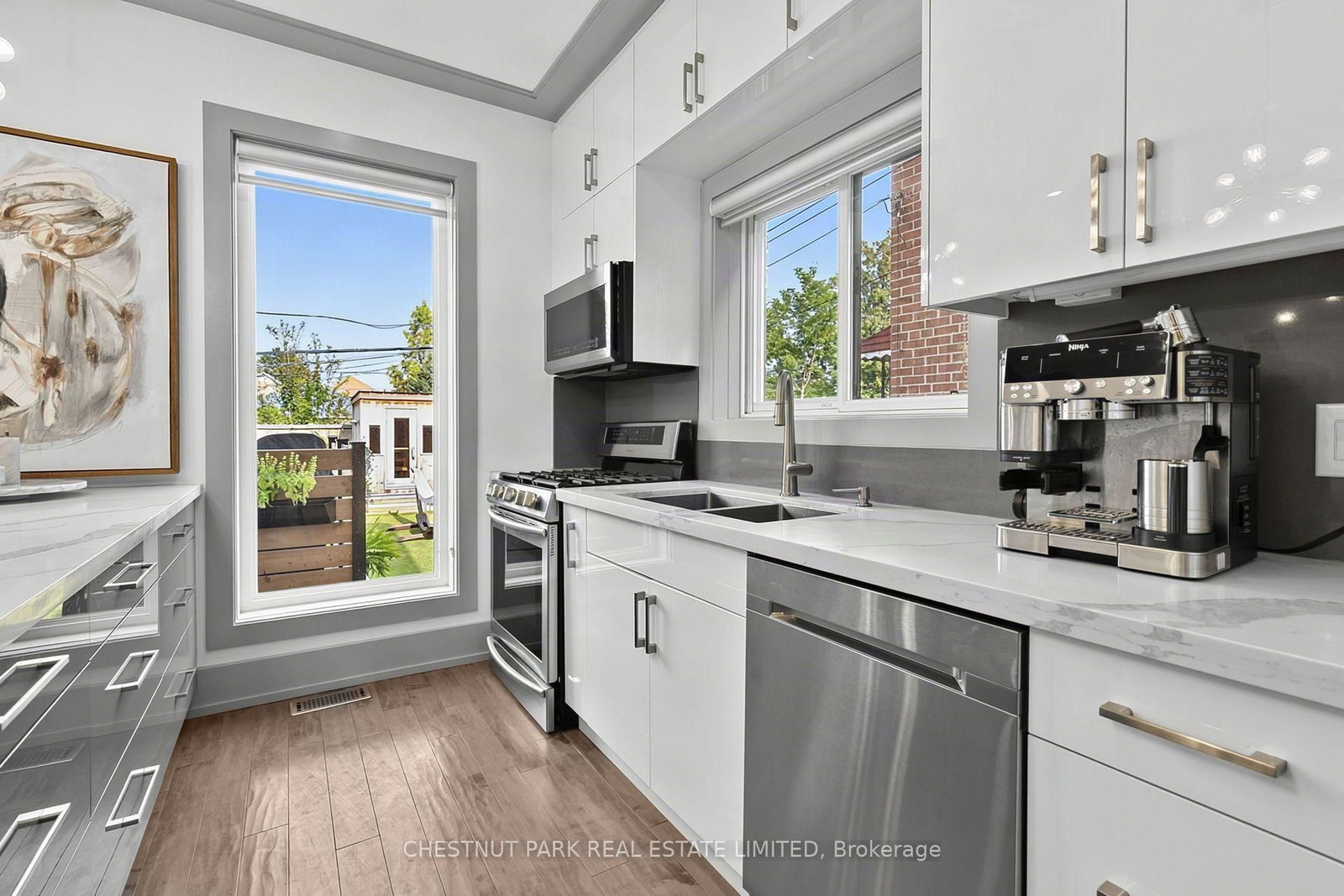 15 Nineteeth Street • Toronto, ON photo 14