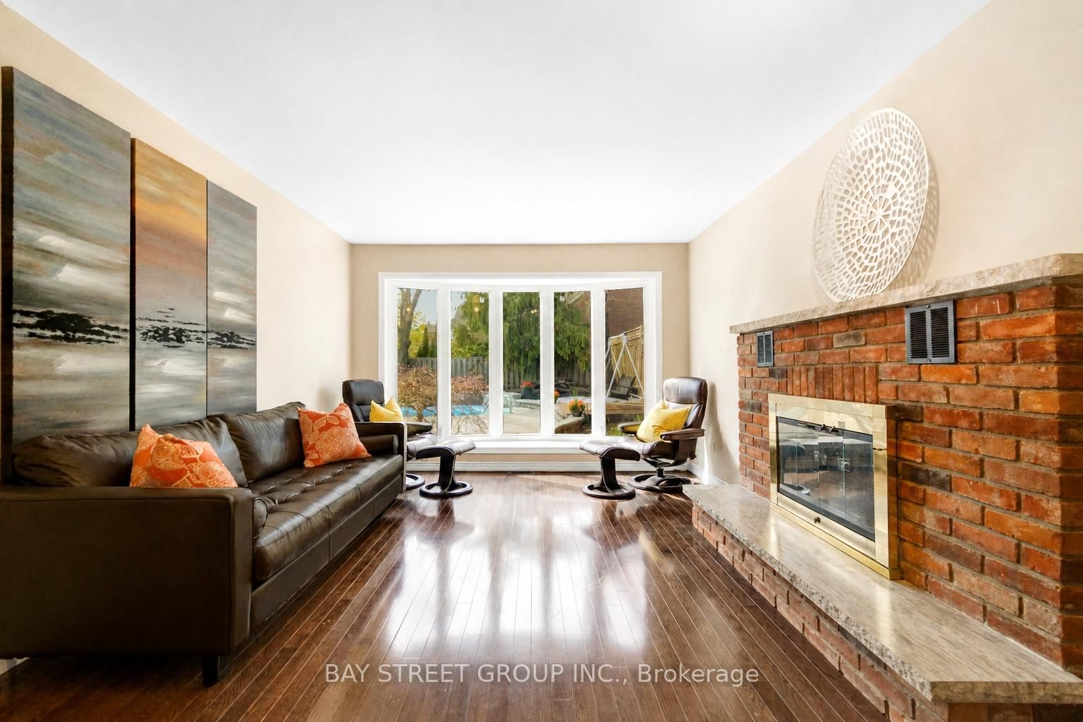 1305 Monks Passage • Oakville, ON photo 24