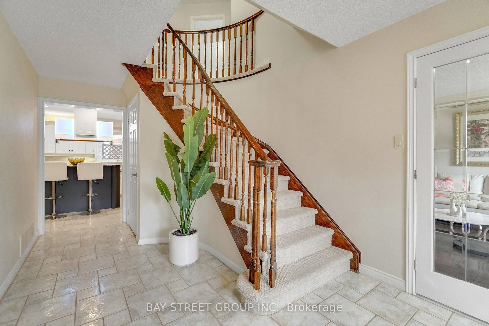 1305 Monks Passage • Oakville, ON photo 28