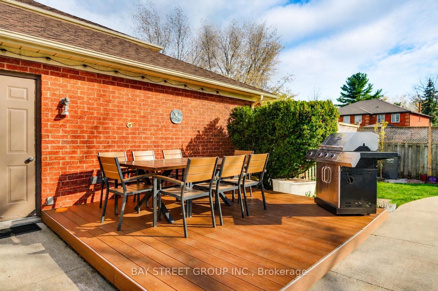 1305 Monks Passage • Oakville, ON photo 48