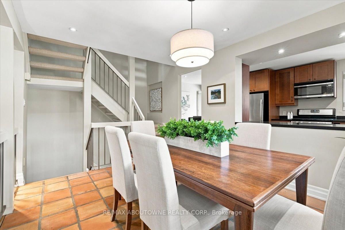 1250 Marlborough Court • #13 • Oakville, ON photo 11