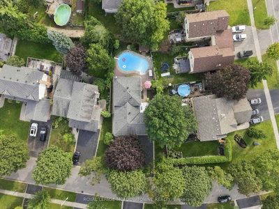 621 Moorelands Crescent • Milton, ON photo 4