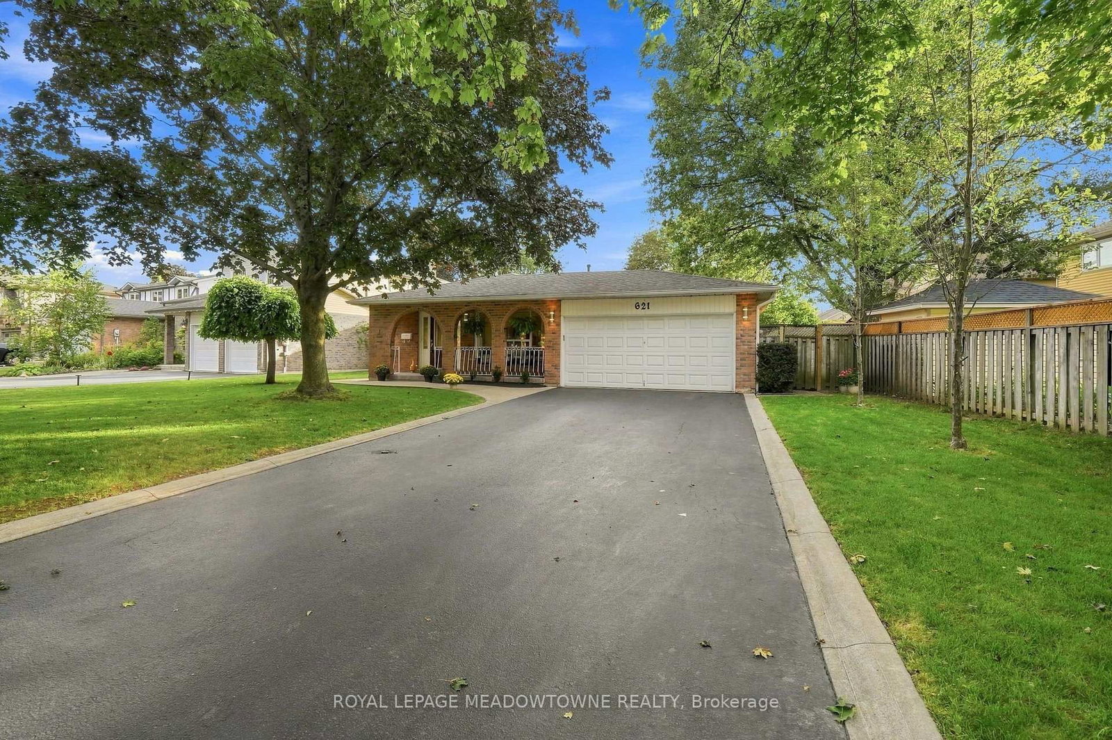 621 Moorelands Crescent • Milton, ON photo 44