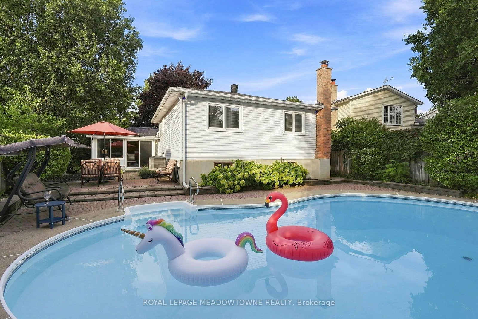 621 Moorelands Crescent • Milton, ON photo 5